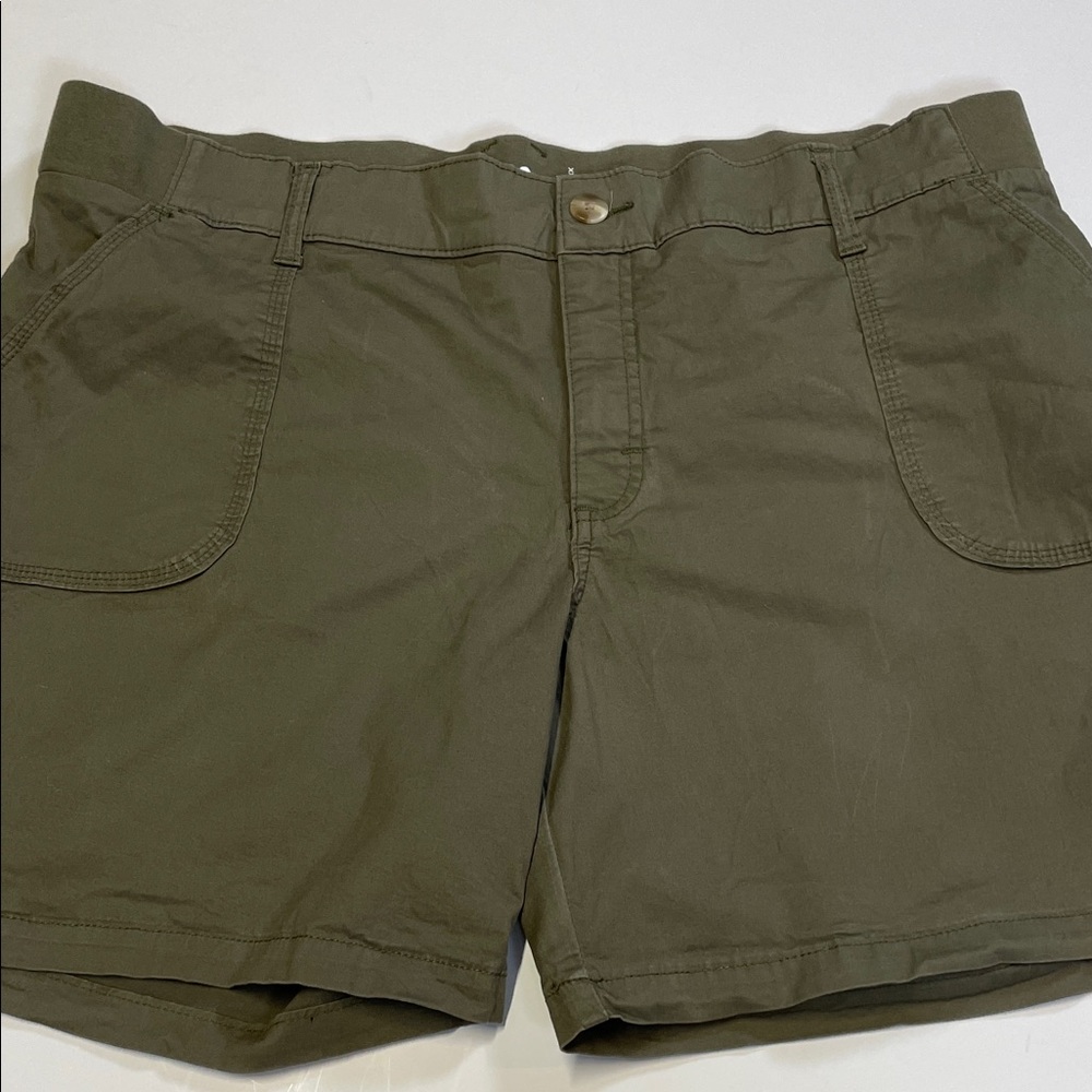 Lee Riders Midrise Olive Green Shorts Womens Size 20 Cotton Stretch